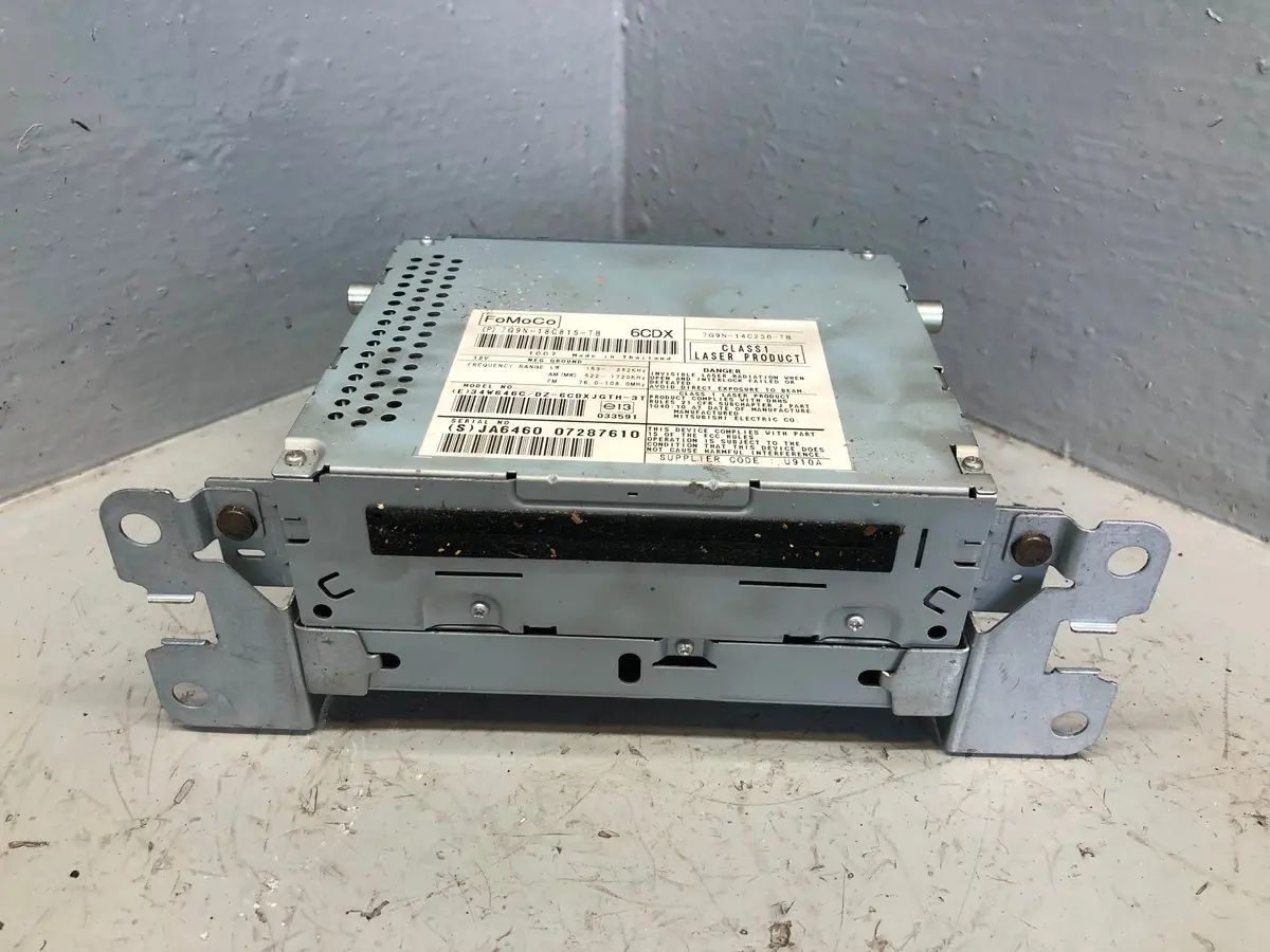 Jaguar Xf Stereo Cd Player Head Unit 7G9n-18C815-Tb X250 2007 To 2012 1