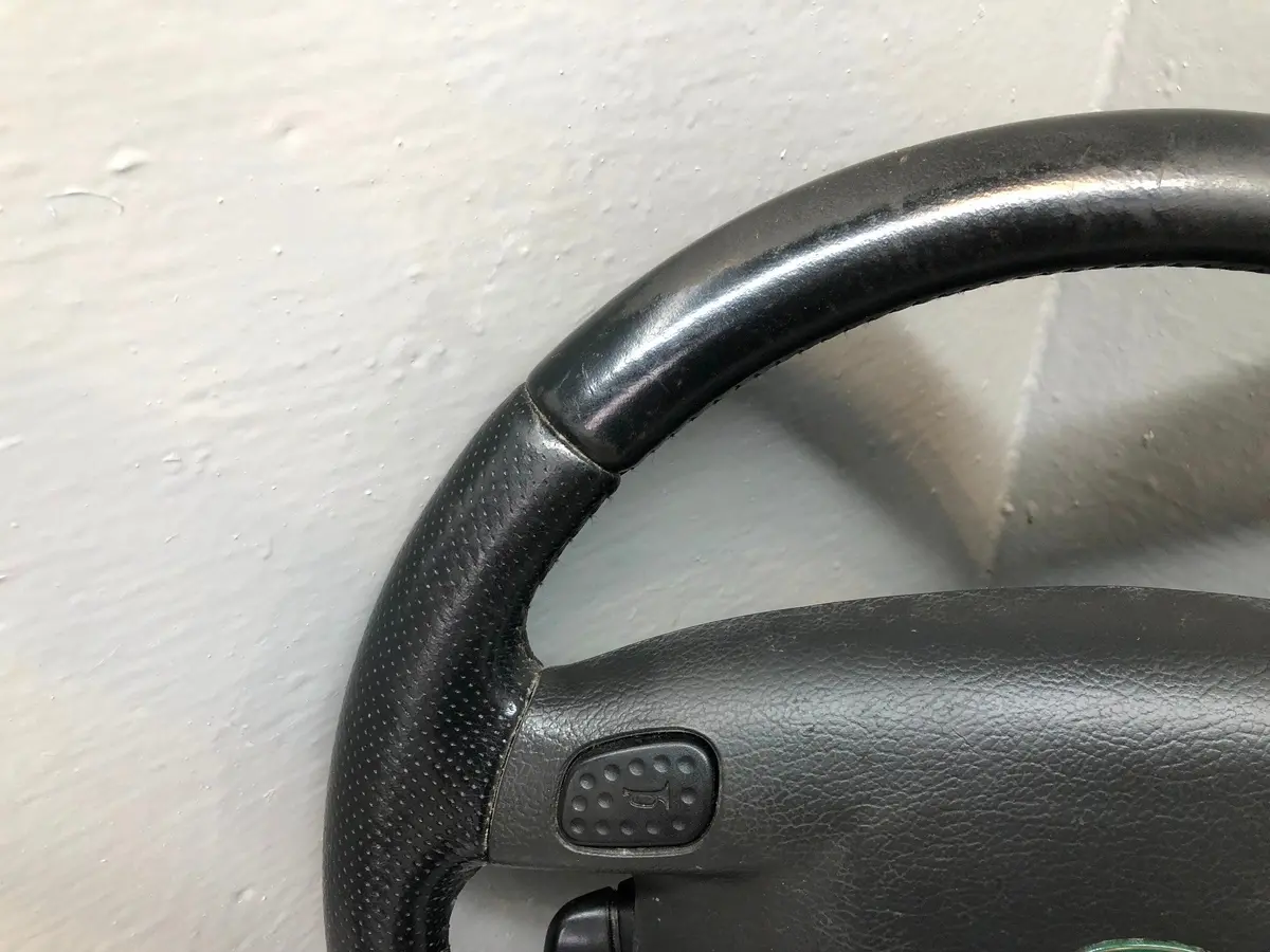 Discovery 2 Steering Wheel Land Rover Black Leather Multi Function R19026 2