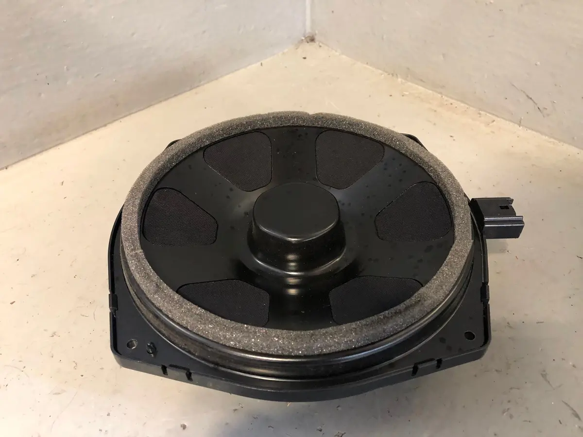 Range Rover L405 Speaker Near Side Door Cpla-18808-Cb 2013 To 2017 1