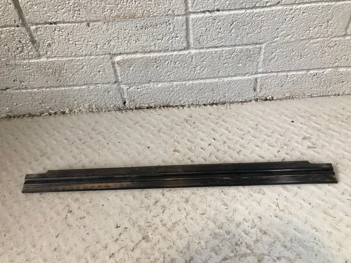 Discovery 2 Sill Trim Interior Off Side Front Land Rover 1998 To 2004 R19026 1