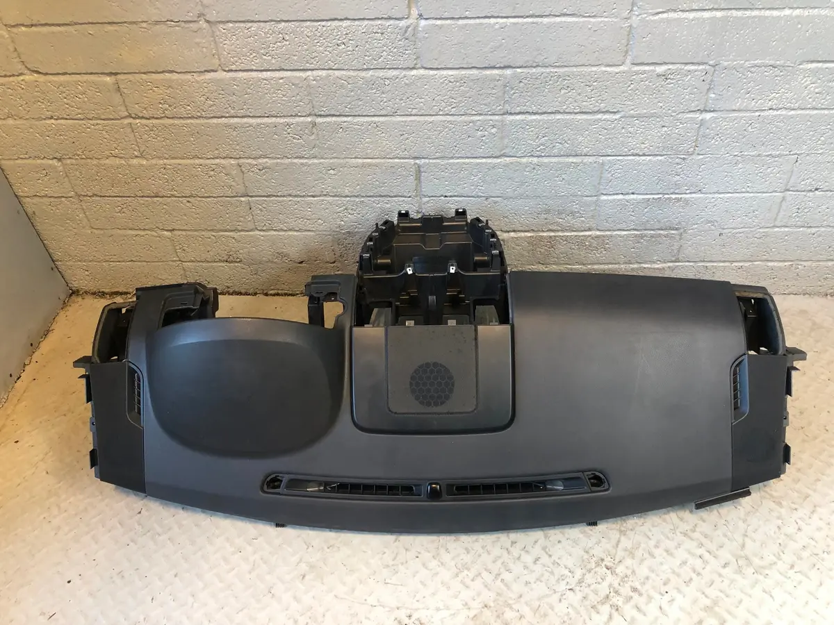 Freelander 2 Dashboard With Airbag Black Land Rover 2006 To 2014 R09125 1