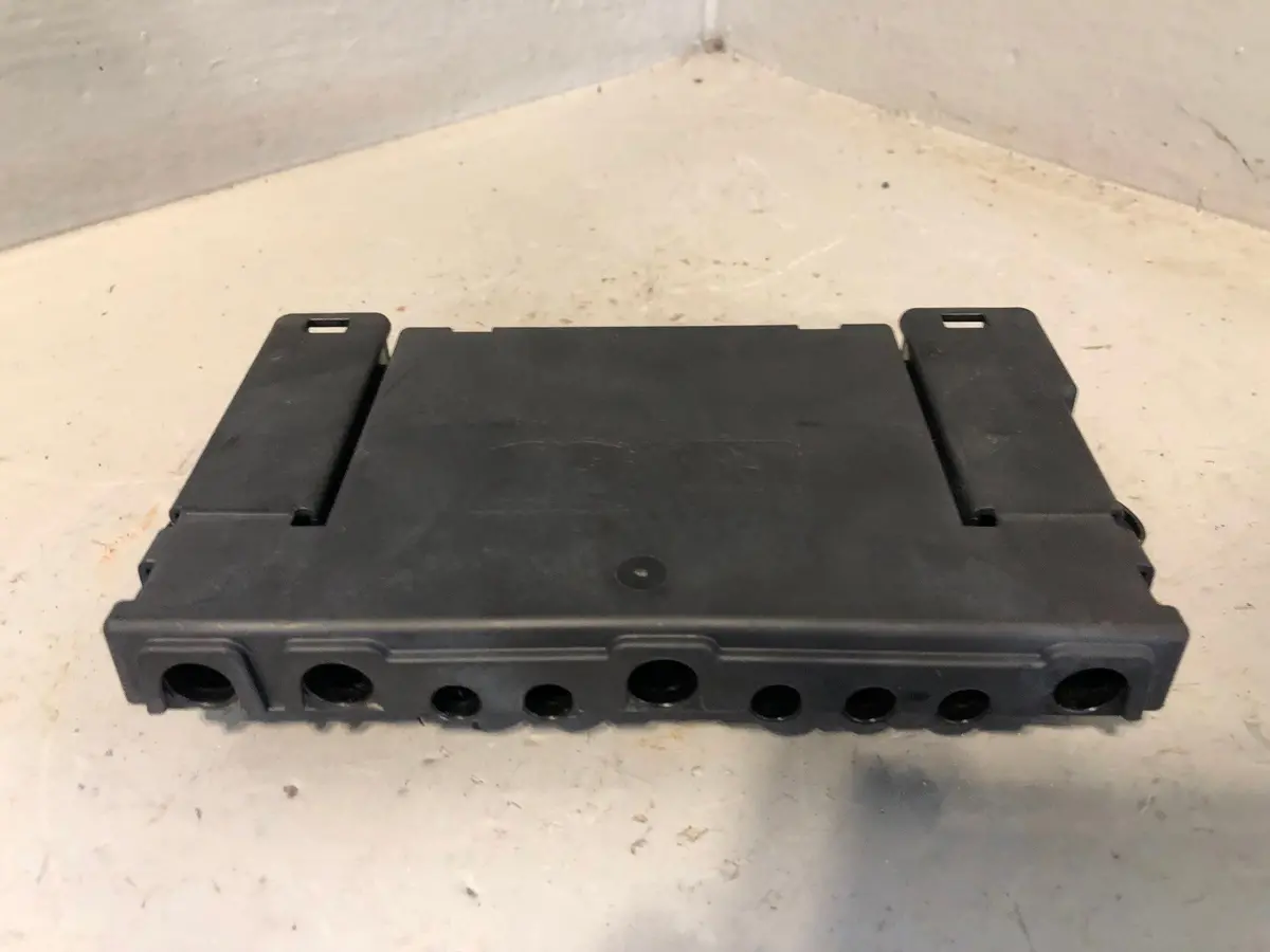 Range Rover L405 Relay Fuse Box Ck52 14A073 Ac 2013 To 2017 Land Rover 1