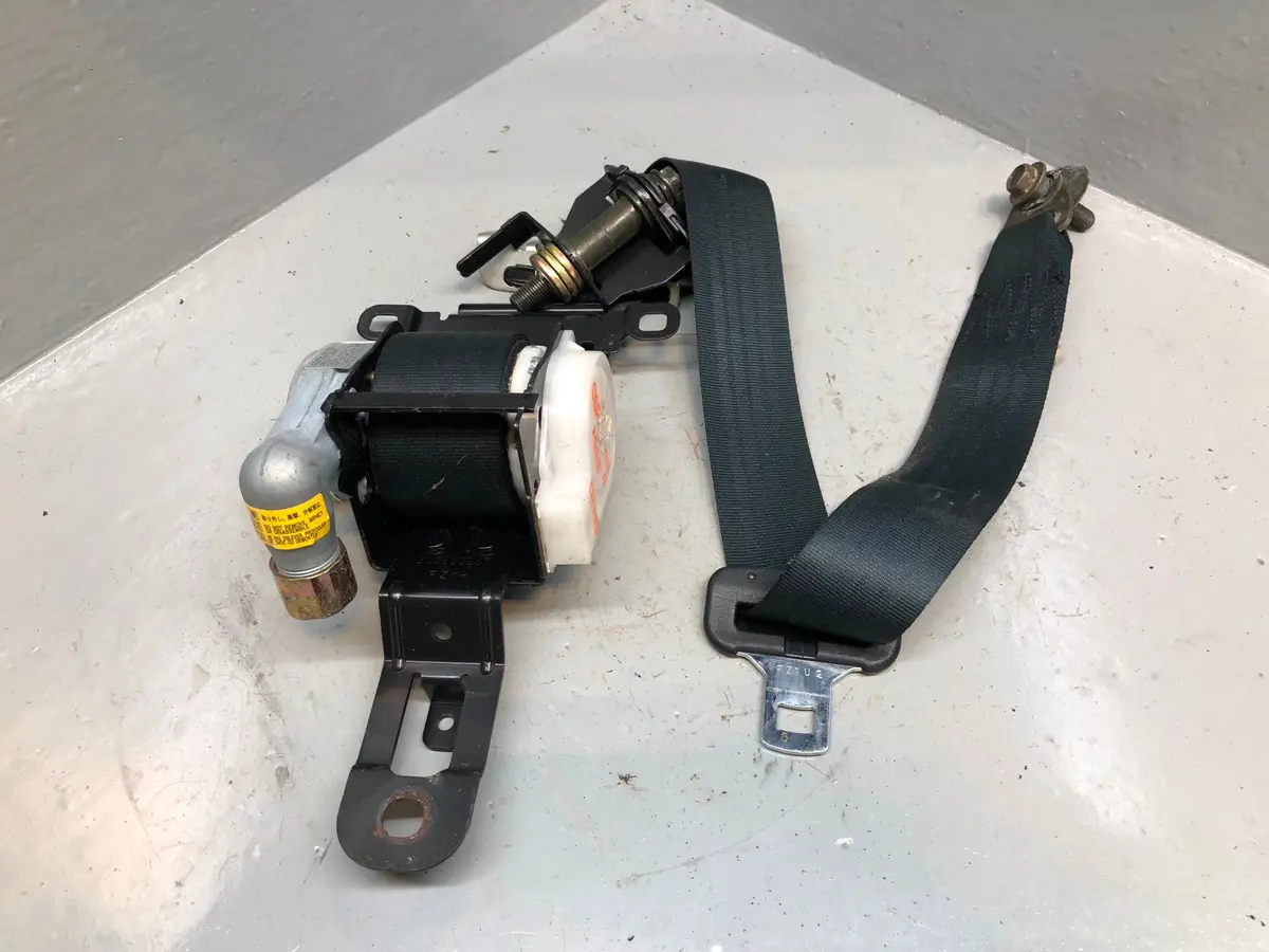 Mazda Mx5 Seat Belt Front Right Mk3 Nc Black With Pre Tensioner 2006 To 2014 1