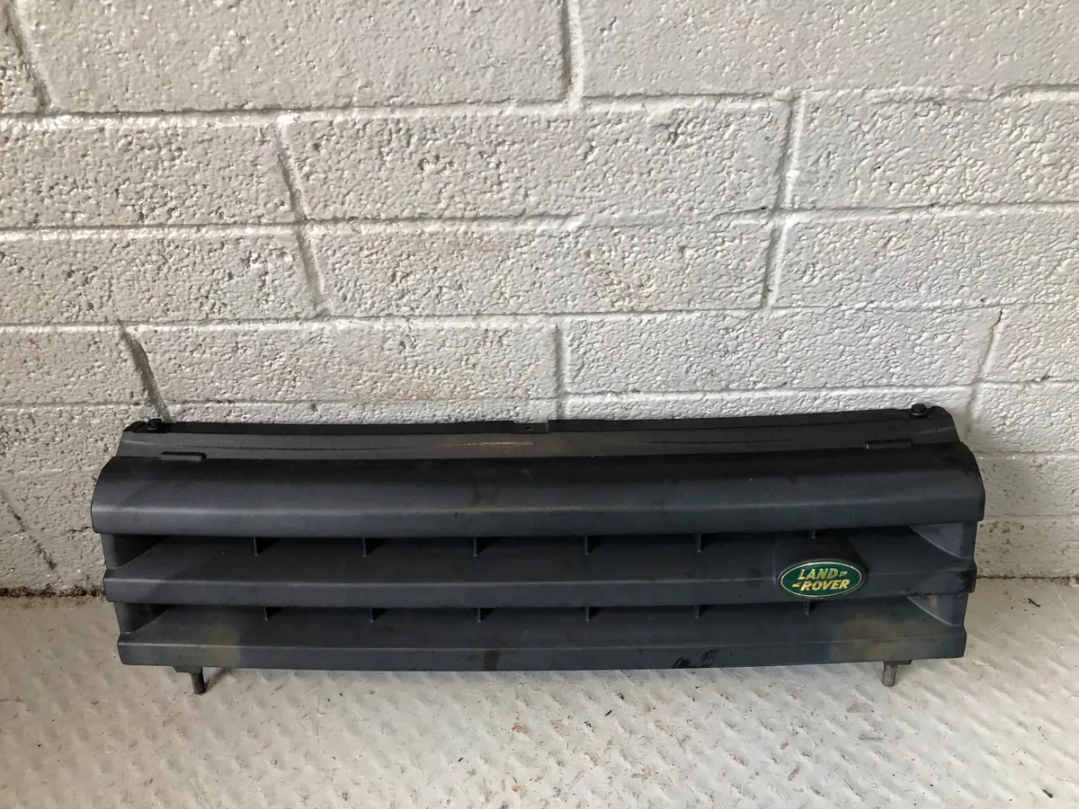 Discovery 2 Front Grille Facelift Land Rover Black 2002 To 2004 R19026 1