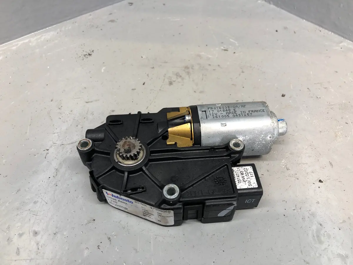 Range Rover Sport Electric Sunroof Motor Egq500020 2005 To 2009 1