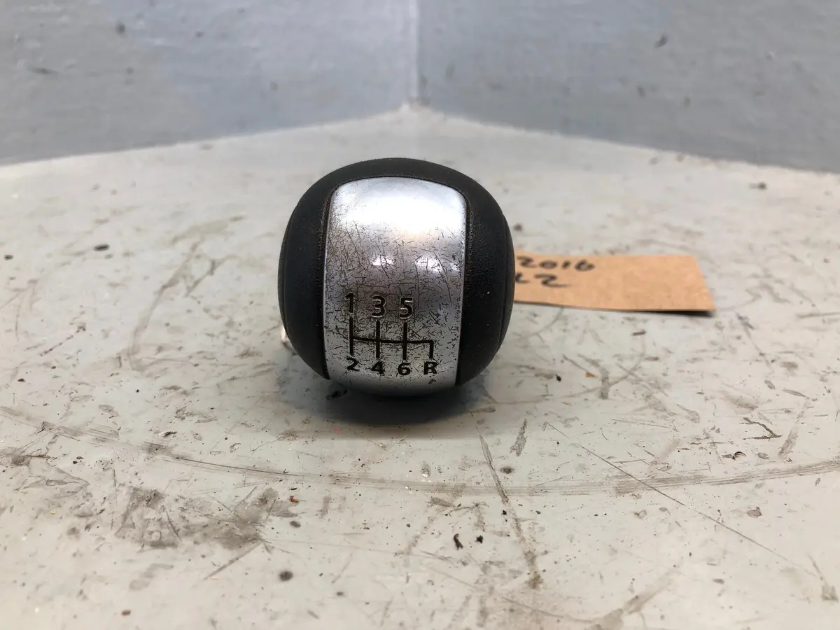Freelander 2 Gear Knob Manual 6 Speed Silver Black Land Rover L359 R22016 1