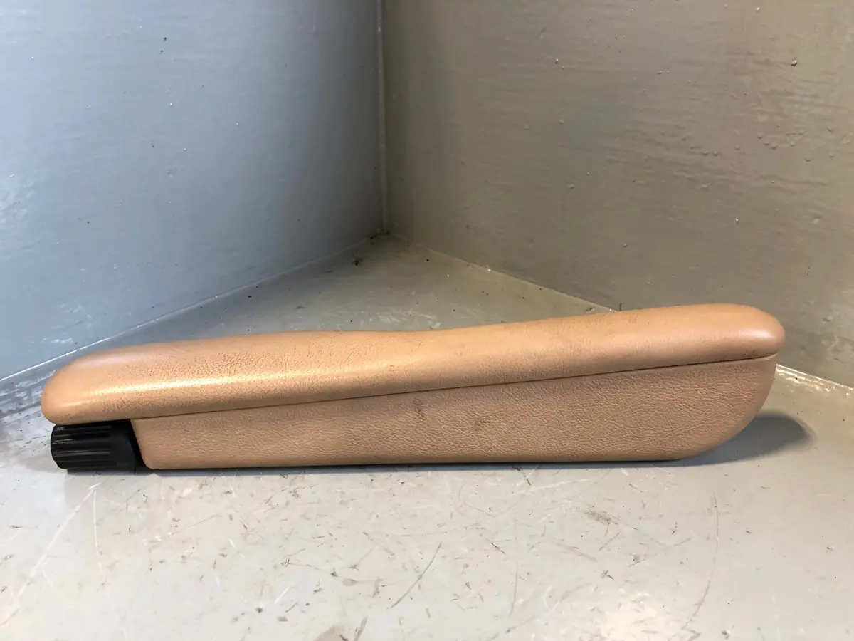 Range Rover L322 Armrest In Sand Off Side Front 2002 To 2006 R17075 1