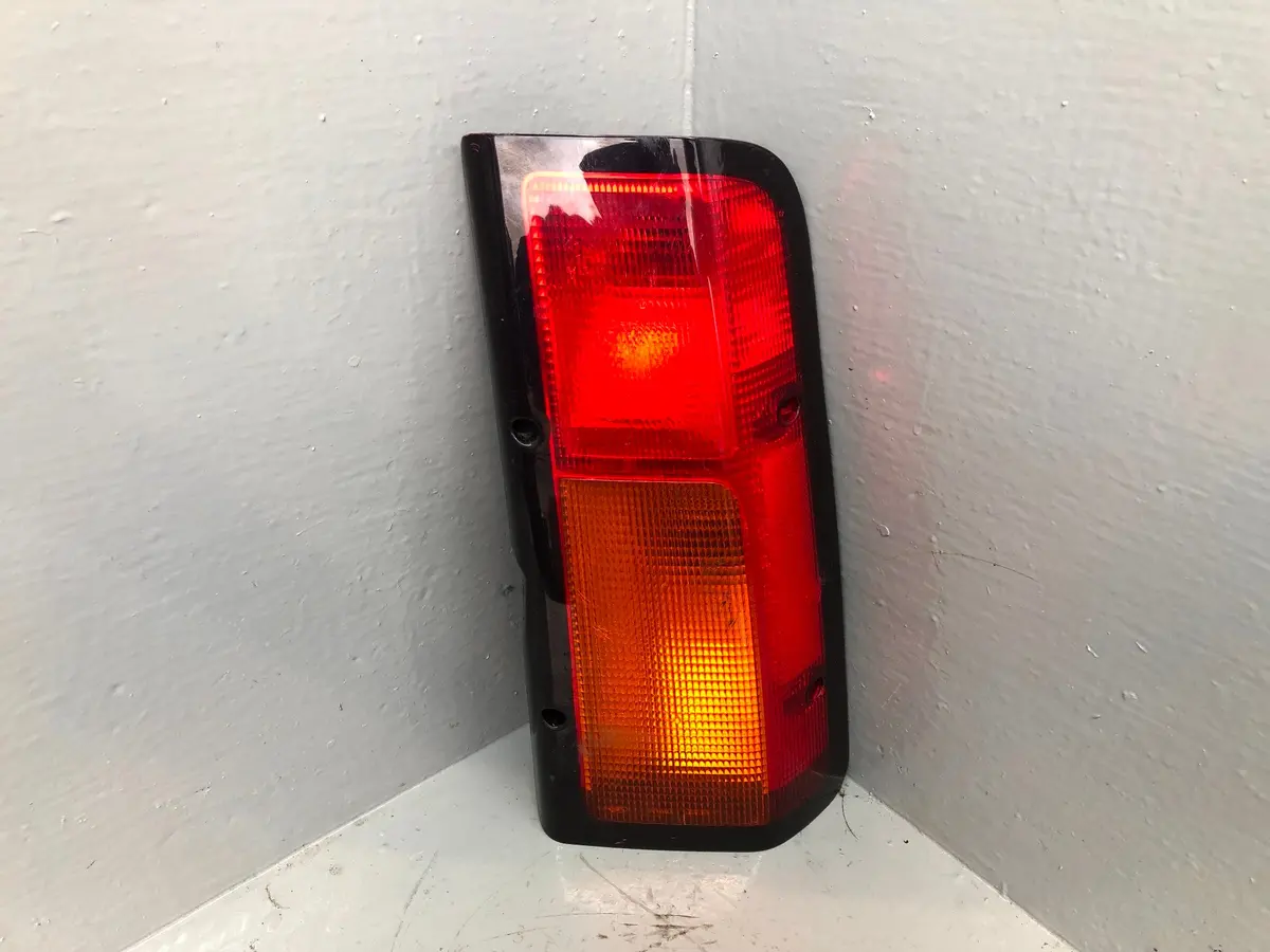 Discovery 2 Rear Light Upper Facelift Off Side Right Land Rover 2002 To 2004 1