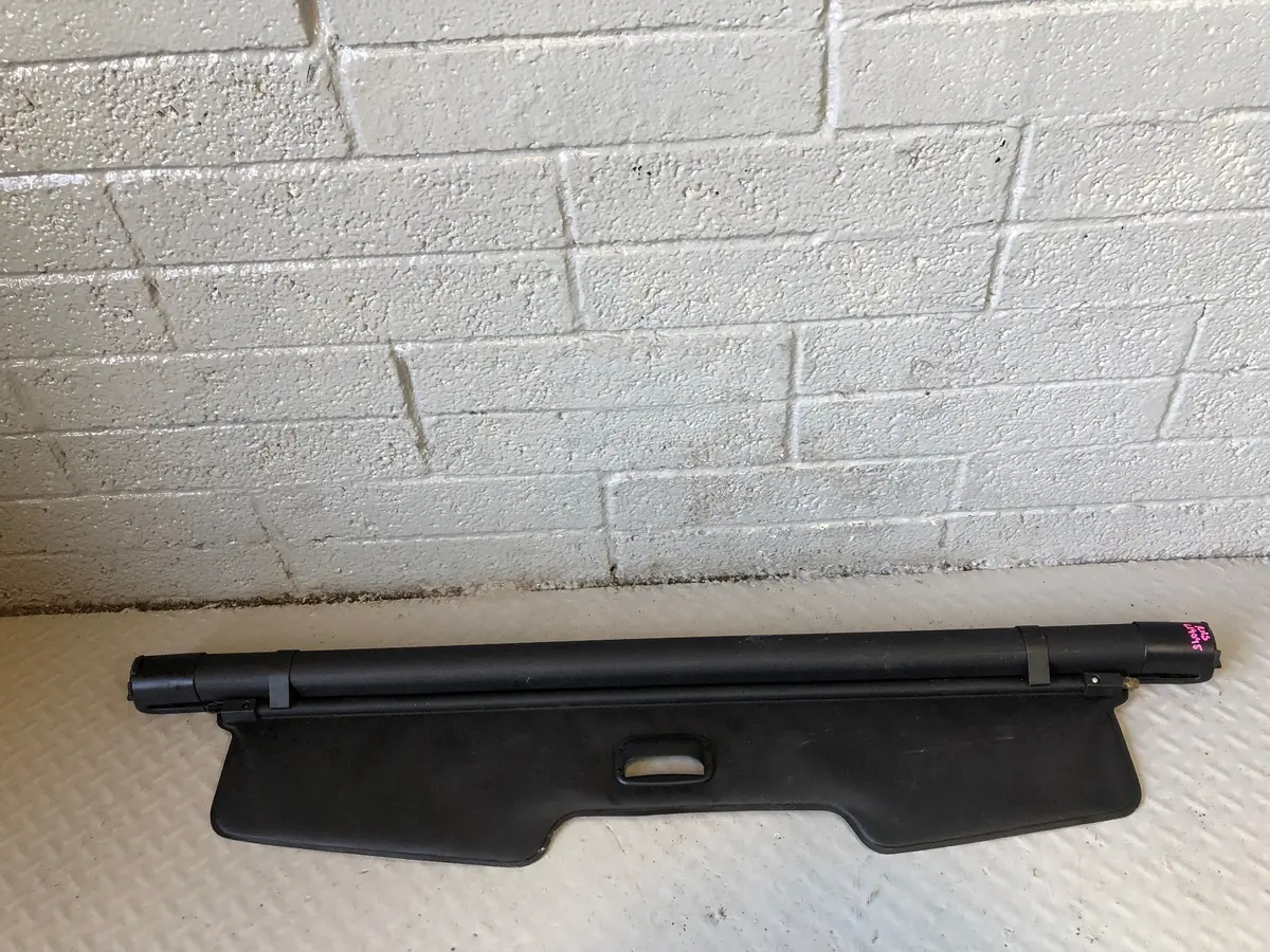 Range Rover Sport Retractable Load Cover In Black L320 2005 To 2013 L19095 1