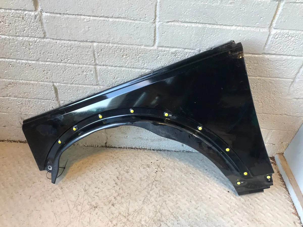 Discovery 3 Wing Near Side Front Java Black 697 Land Rover 2004 To 2009 K28115 1