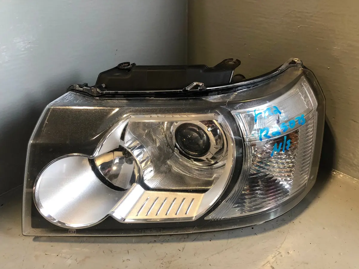 Freelander 2 Near Side Halogen Headlight Land Rover Bh52-13W030-Aa 2010 To 2012 1