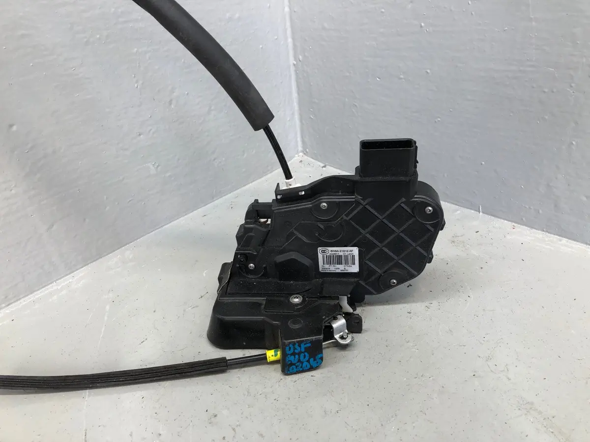 Range Rover Evoque Door Lock Actuator Off Side Front 6W8a-21812-Af 2011 To 2015 1