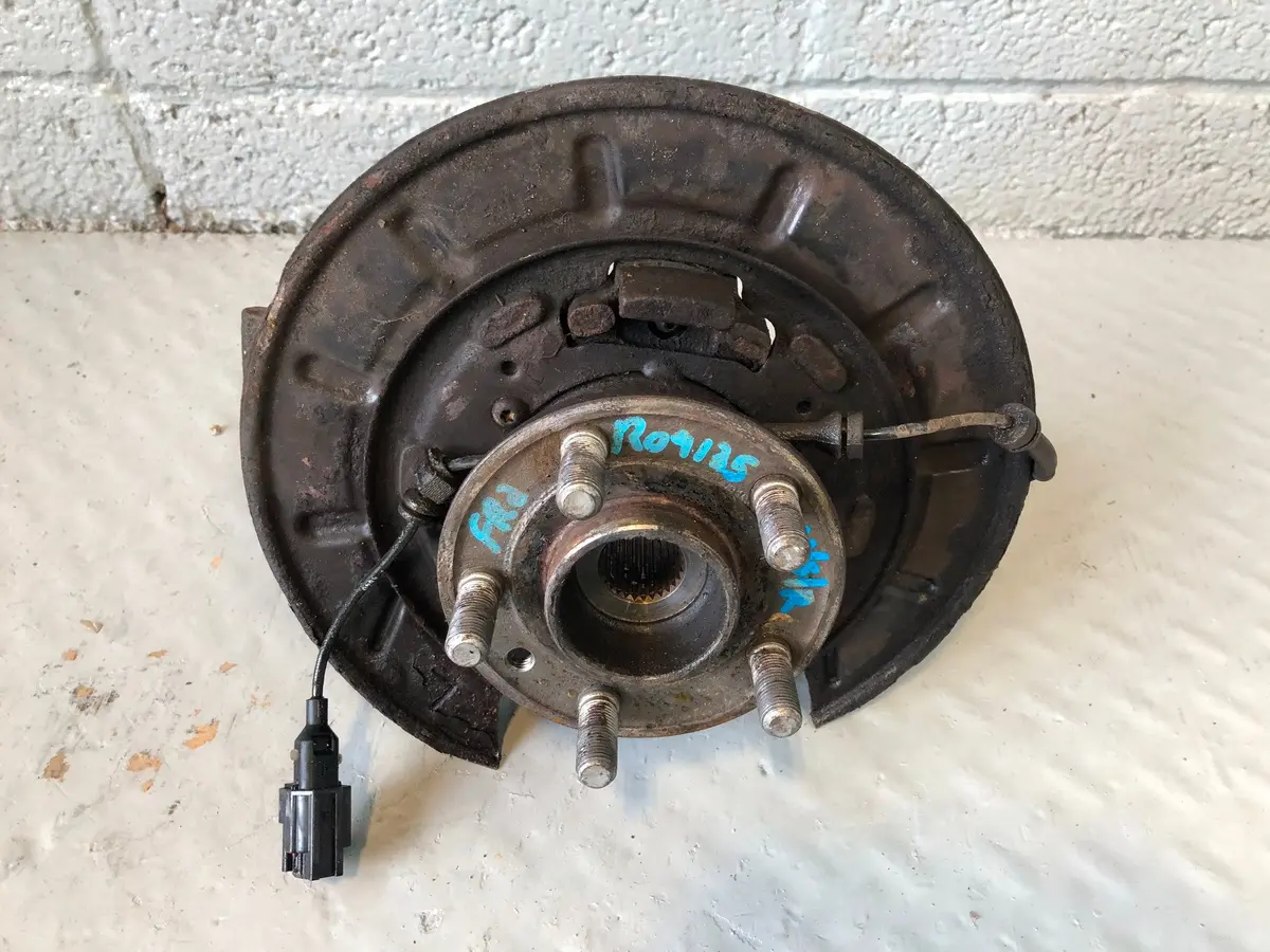 Freelander 2 Rear Hub Near Side Assembly With Abs Sensor 2006 To 2014 R09125 1