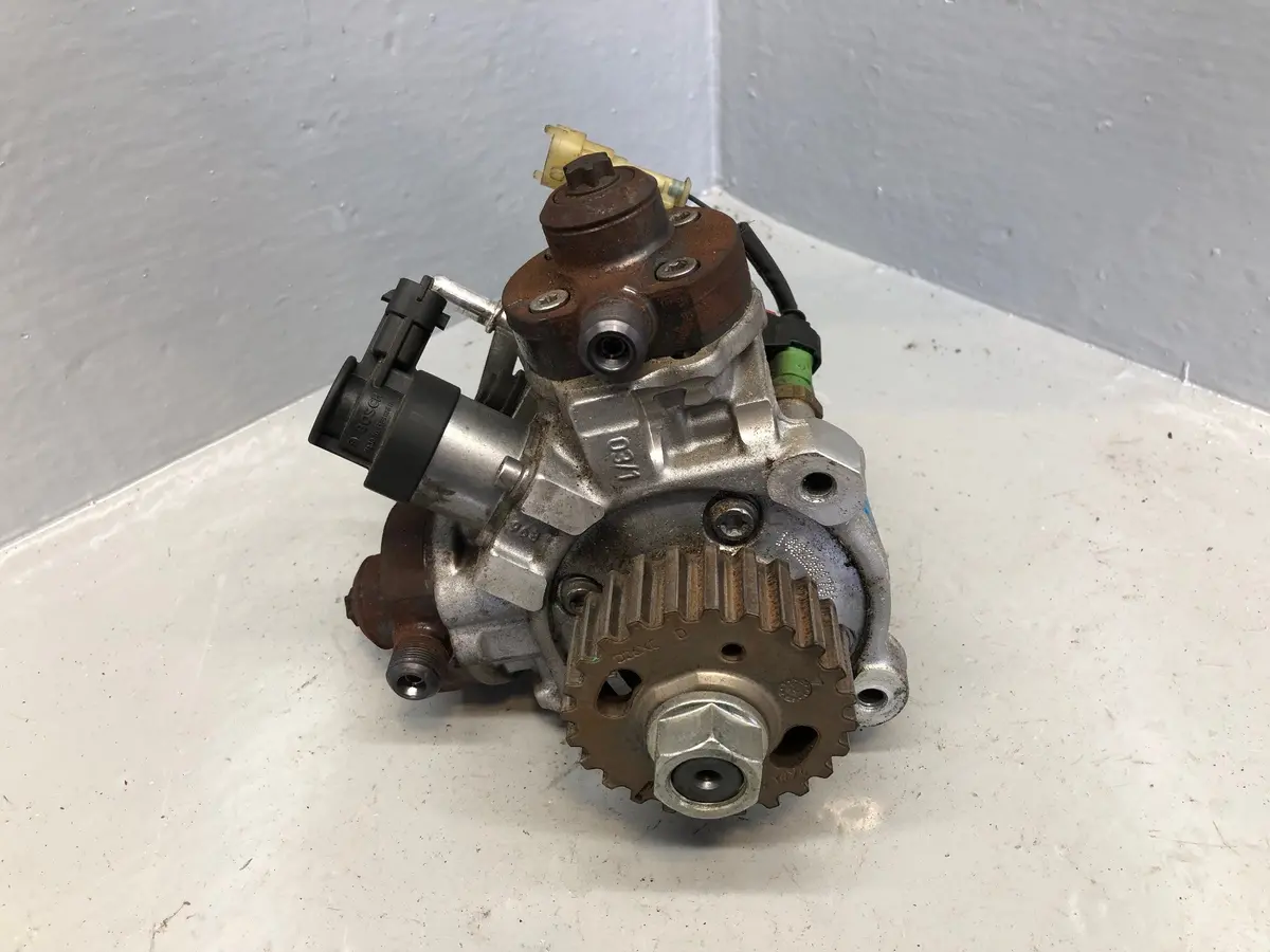 Discovery 4 Injection Pump High Pressure Fuel 3.0 Tdv6 Ah2q9b395ae Land Rover 1