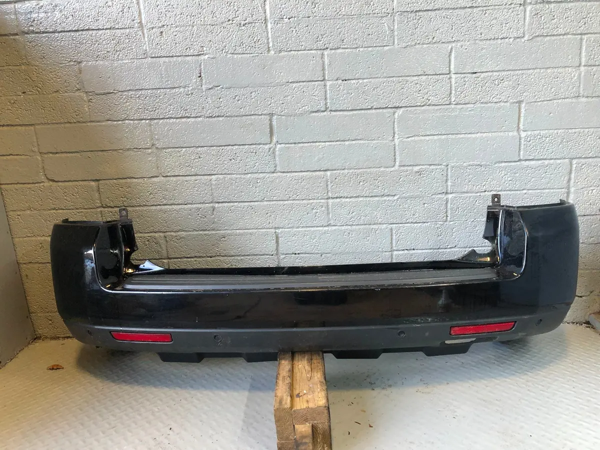 Freelander 2 Rear Bumper Santorini Black Land Rover 2006 To 2010 R09125 1