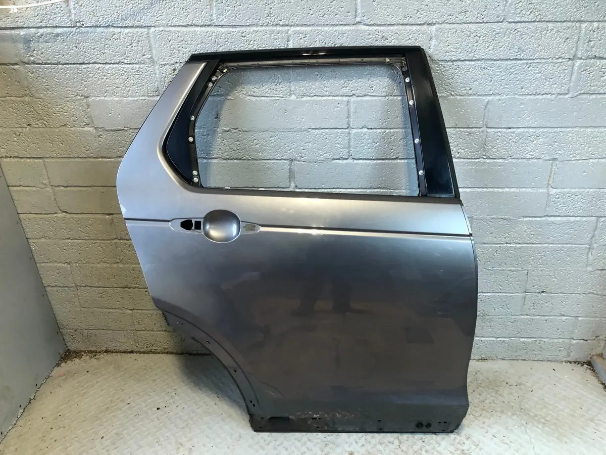Discovery Sport Door Off Side Rear Corris Grey L550 Land Rover L29016 1