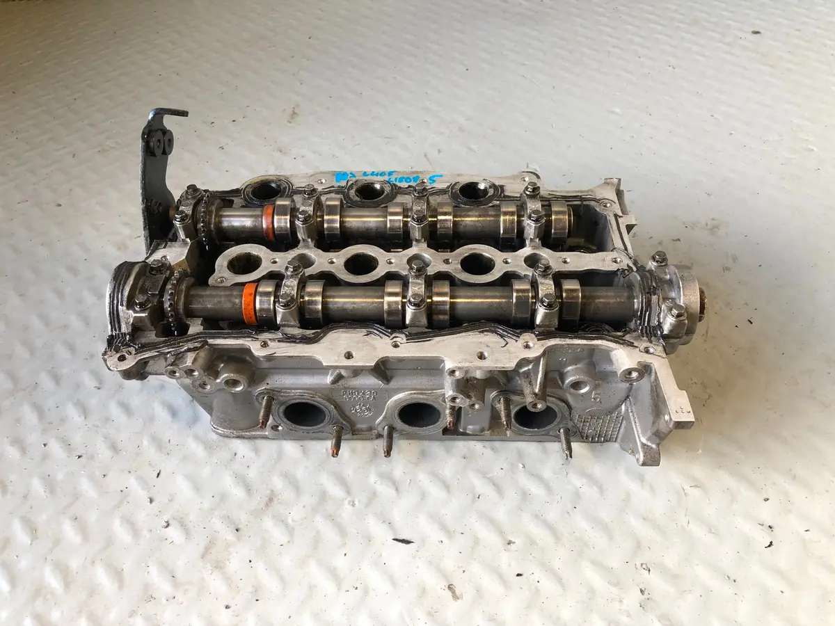 Range Rover L405 Cylinder Head With Camshafts 3.0 Tdv6 Near Side 2013 To 2017 1