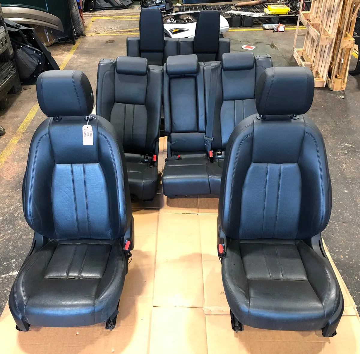 Discovery Sport Seats Set Electric Black Leather 7 Seater L550 Land Rover L26095 1