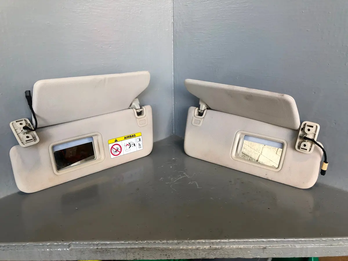 Range Rover L405 Sun Visors Mirrors And Lights White 2013 To 2017 L18085 1