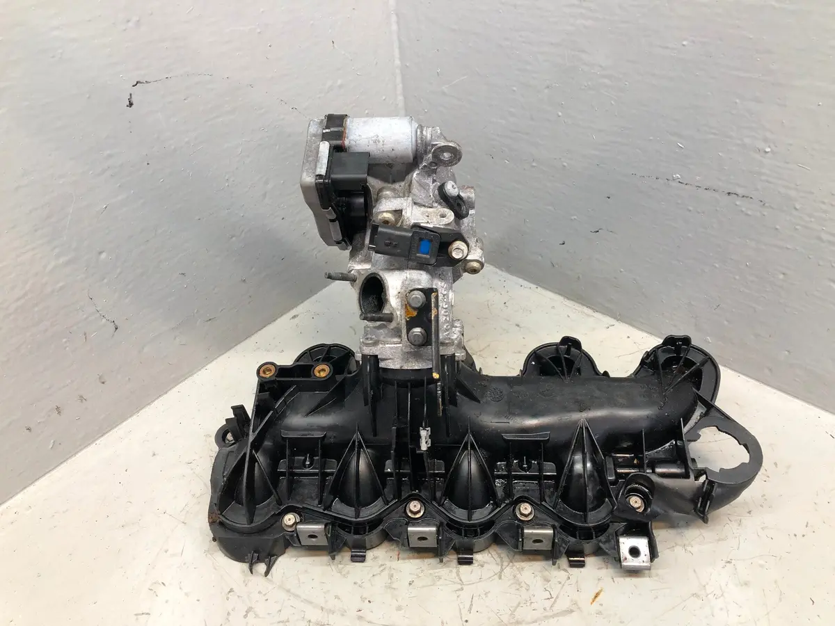 Freelander 2 Inlet / Intake Manifold 2.2 Sd4 Non-Swirl Throttle Body Land Rover 1