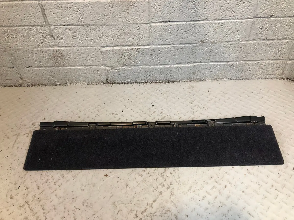 Range Rover L322 Threshold Cover Boot Trim Tailgate In Blue 2002 To 2010 1