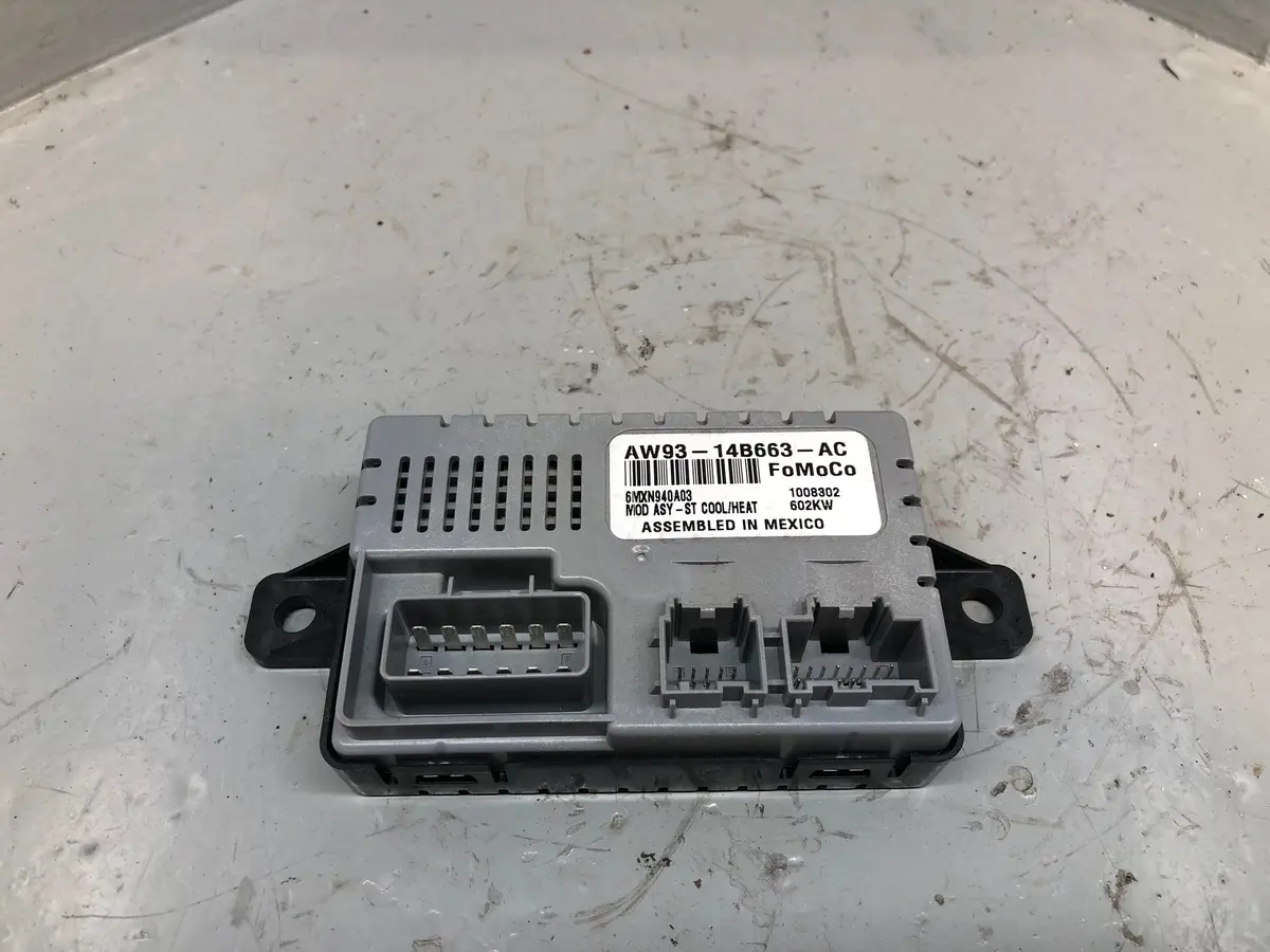 Range Rover L322 Heated Seat Control Module Aw93-14B663-Ac 2010 To 2013 1