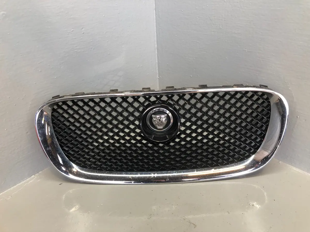 Jaguar Xf Grille Front Bumper Main 8X23 018K28 Aa X250 Chrome Mesh 2008 To 2011 1