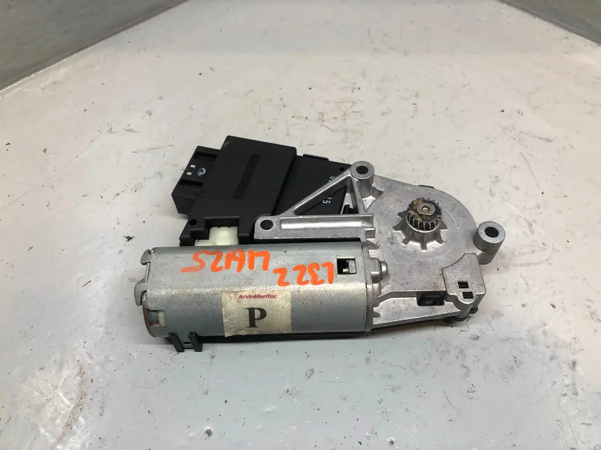 Range Rover L322 Electric Sunroof Motor 67 61 6 910 154 2002 To 2009 1