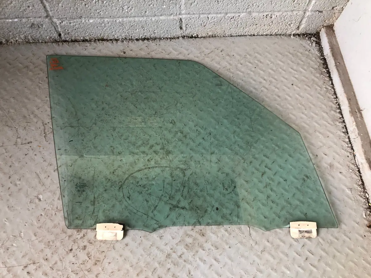 Range Rover L322 Window Glass Double Glazed Off Side Front 2006 To 2012 L24026 1