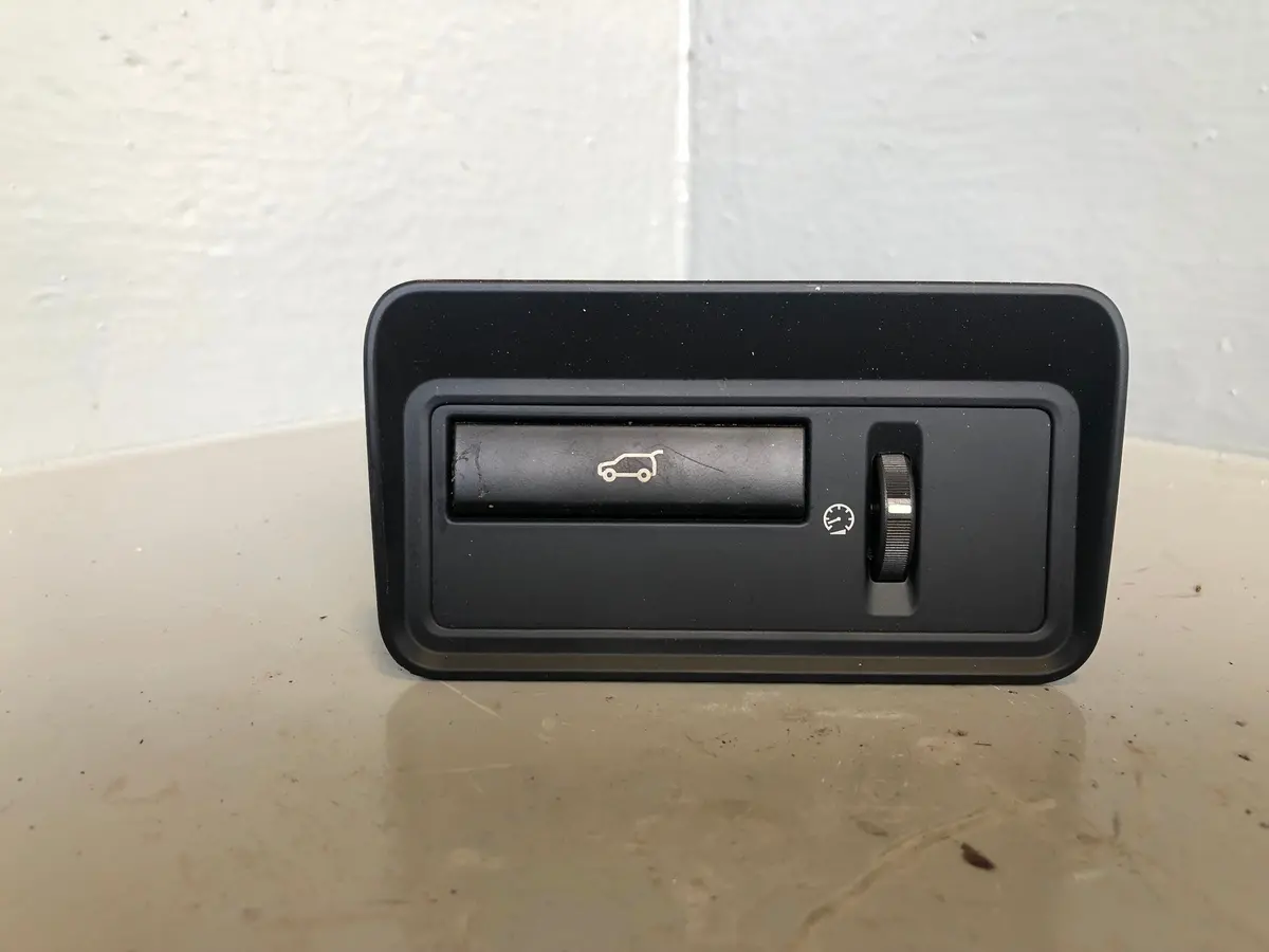 Range Rover L405 Upper Tailgate Powered Release Switch Cpla 11654 Ca 1