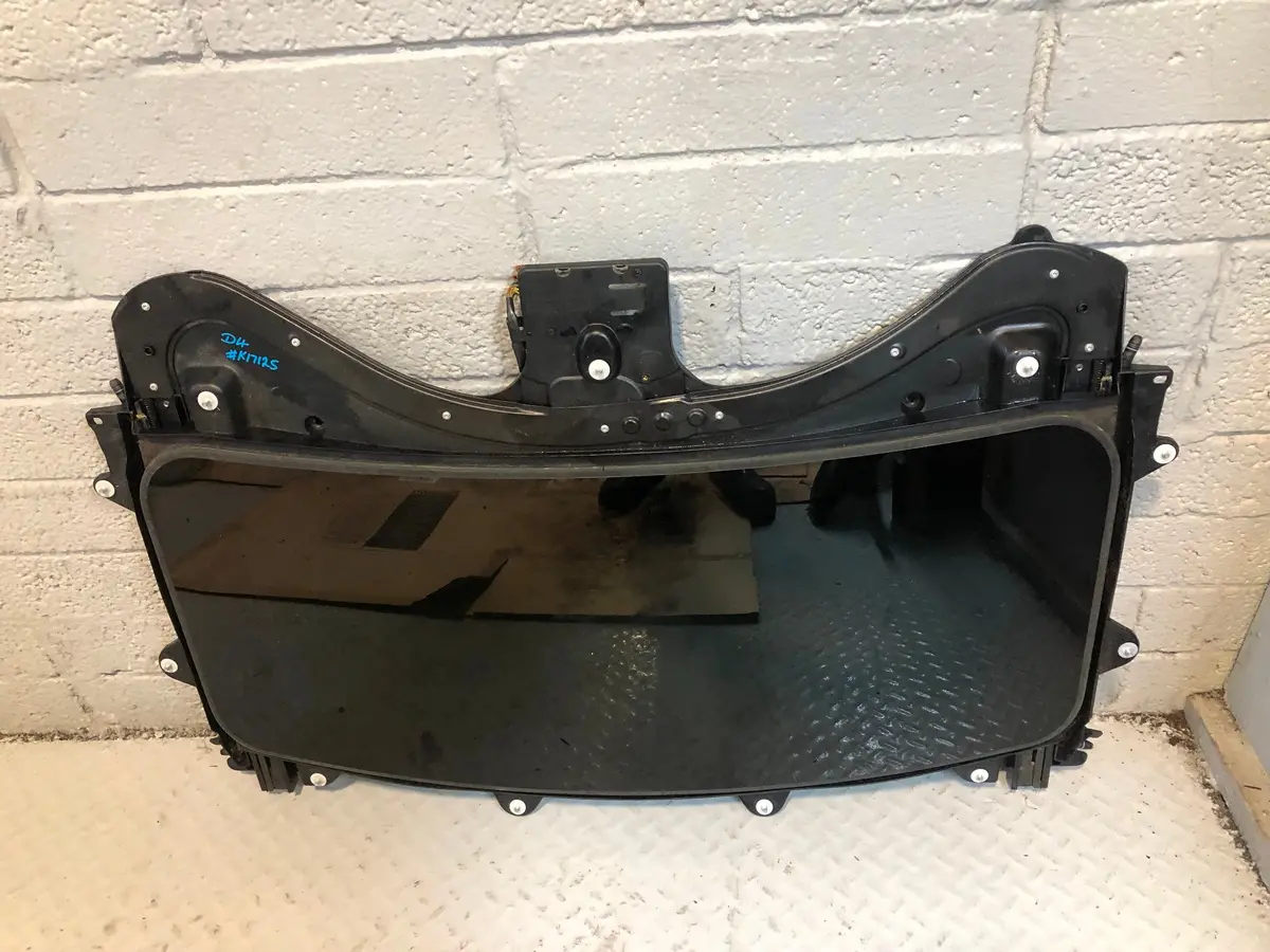 Discovery 4 Sunroof Complete With Motor And Blind Land Rover 2009 To 2016 K17125 1