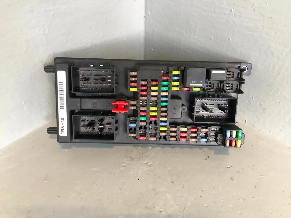 Range Rover L405 Fuse Box Body Control Module Cpla-14F041-Ad 2013 To 2017 1