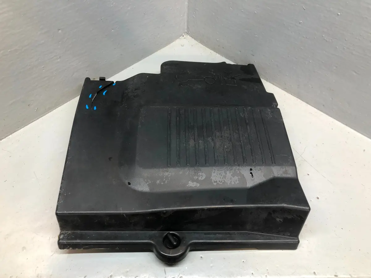 Discovery 2 Battery Bottle Jack Cover Under Bonnet Land Rover R28105 1