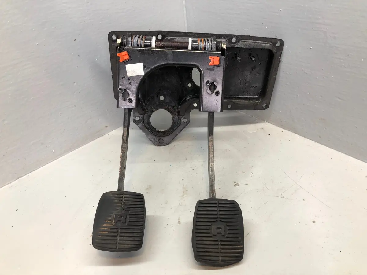 Discovery 2 Pedal Set Manual Clutch Brake 2.5 Td5 Land Rover 1998 To 2004 R28105 1