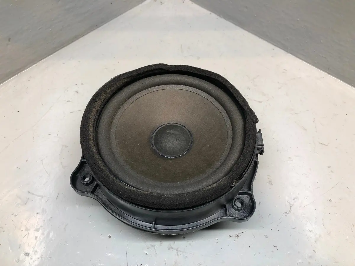 Range Rover L322 Front Door Speaker Xqm500170 Left Or Right 2002 To 2006 1