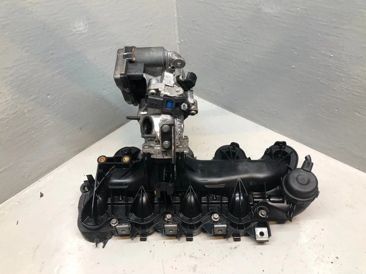 Freelander 2 Inlet Manifold With Swirl Flaps Throttle Body 2.2 Td4 Land Rover 1