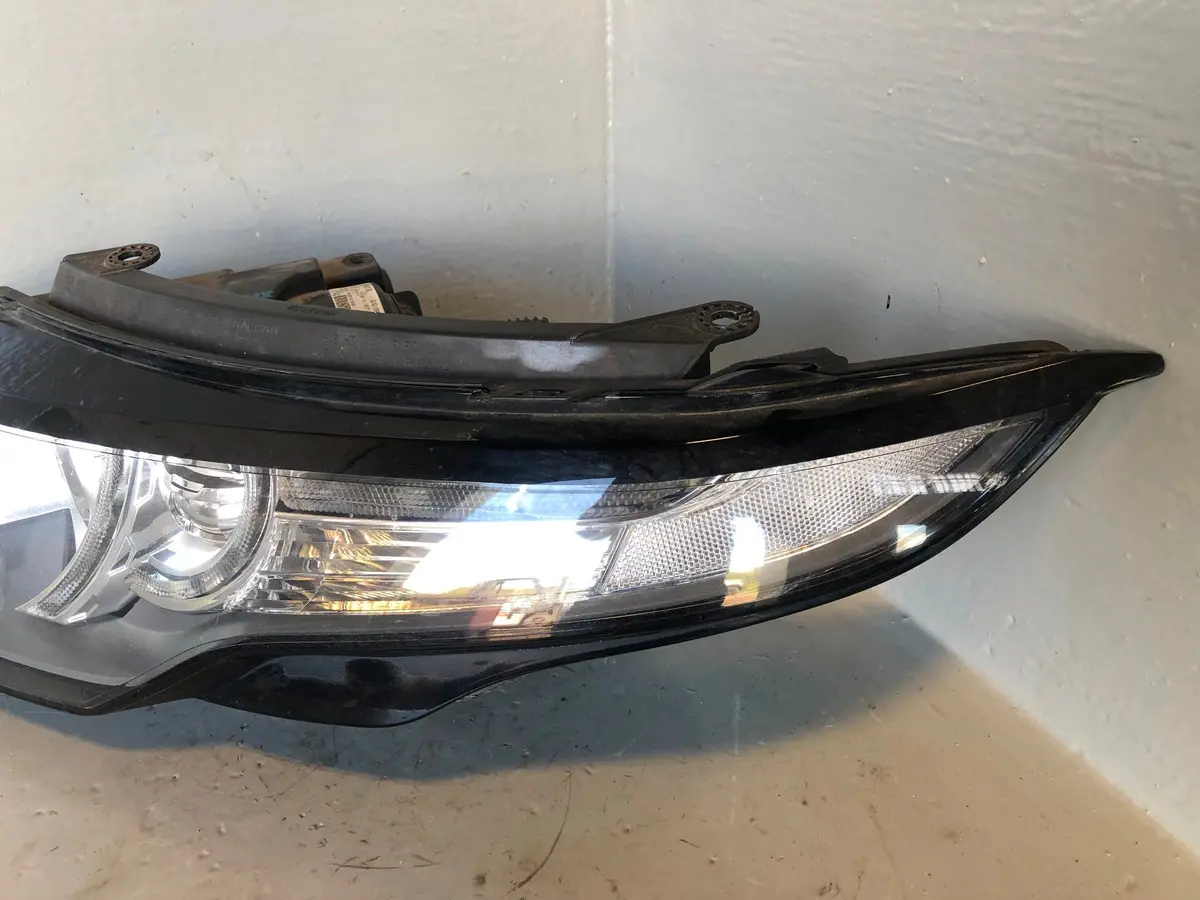 Range Rover Evoque Headlight Near Side Xenon Bj32-13W030-Dc 2011 To 2015 2