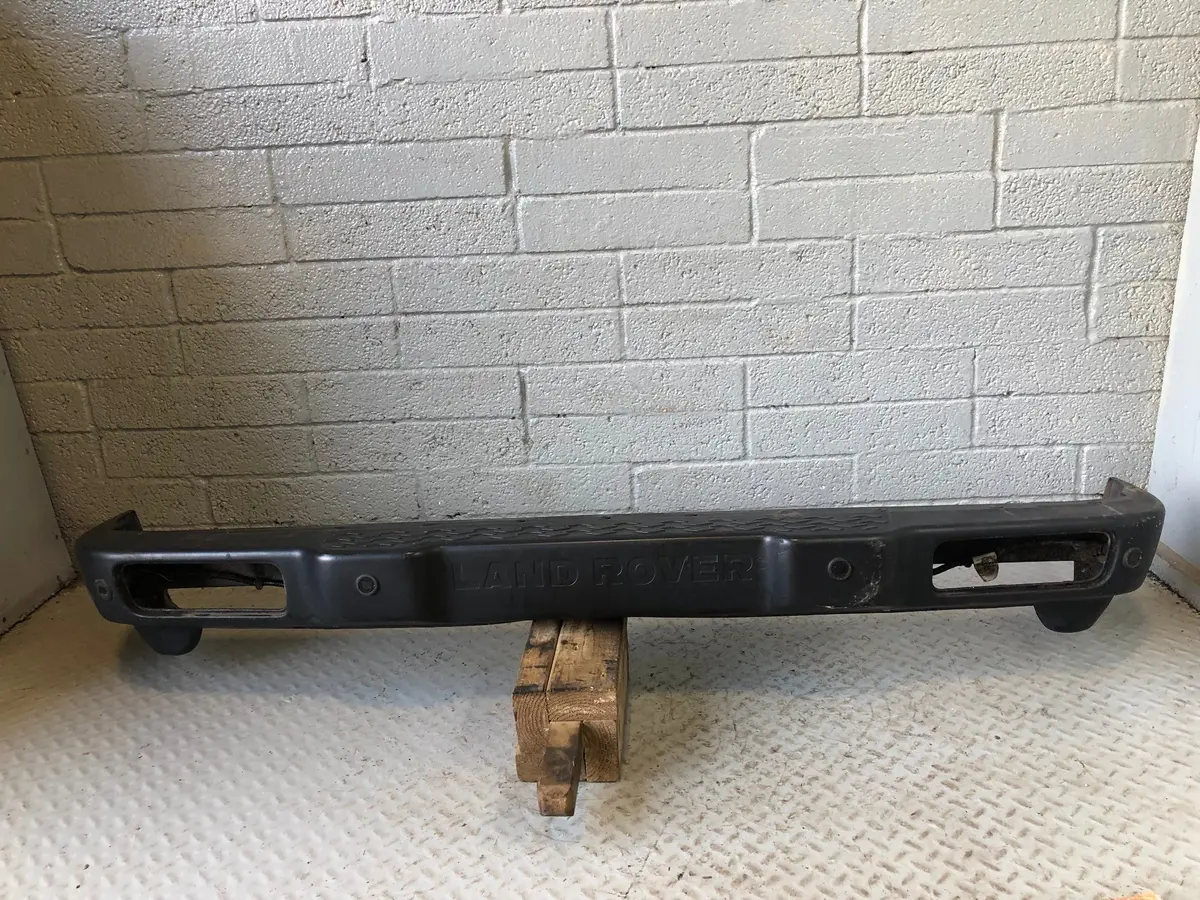 Discovery 2 Rear Bumper Td5 Or V8 Land Rover 1998 To 2004 R19026 1