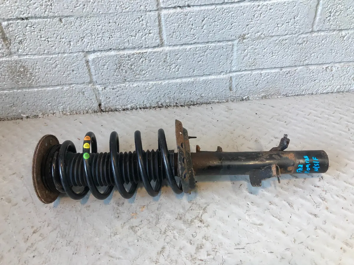 Freelander 2 Suspension Strut Shock Absorber Near Side Front Land Rover R09125 1
