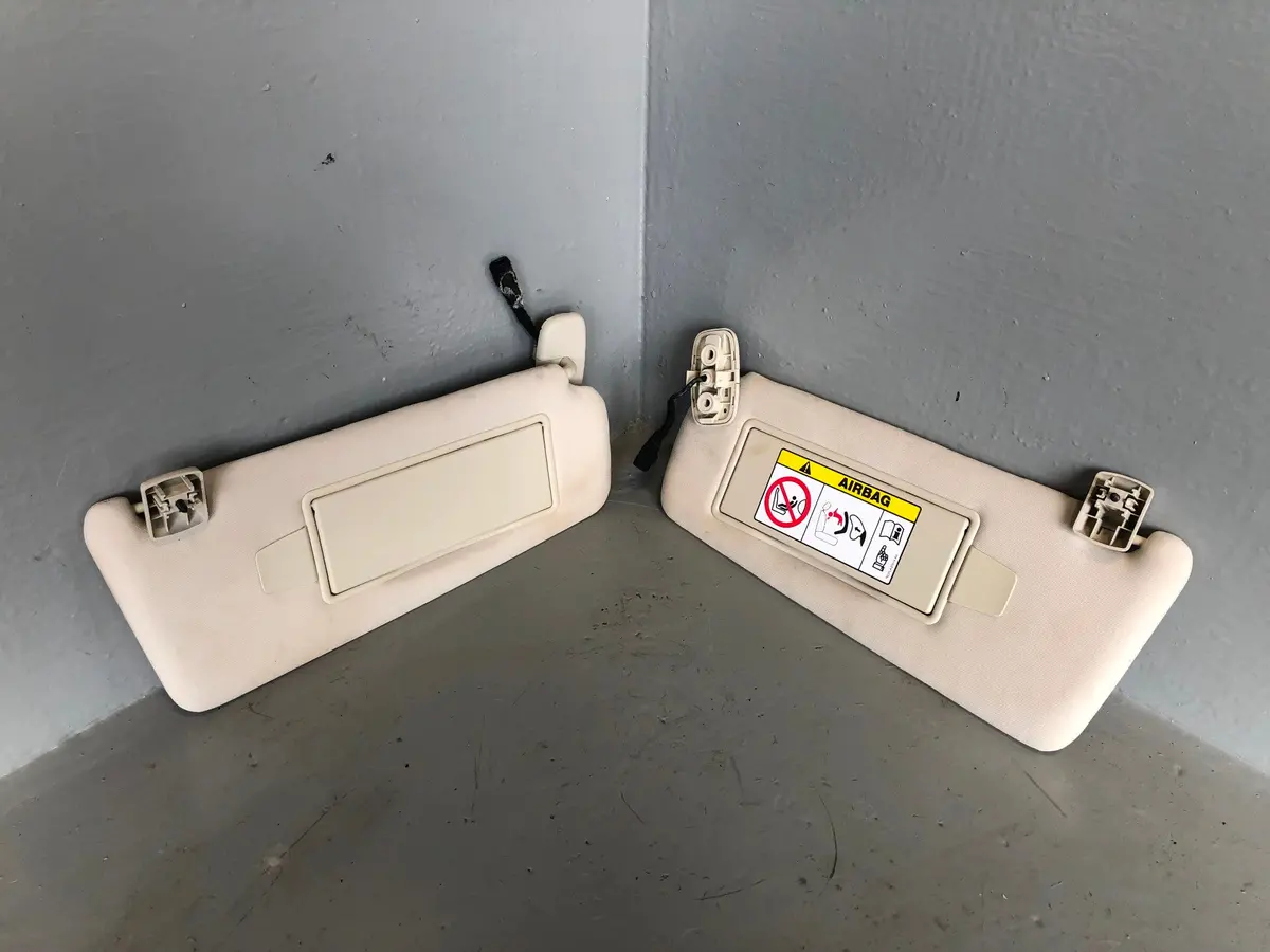 Range Rover Evoque Sun Visors Illuminated Pair Of In White L538 2011 To 2018 1
