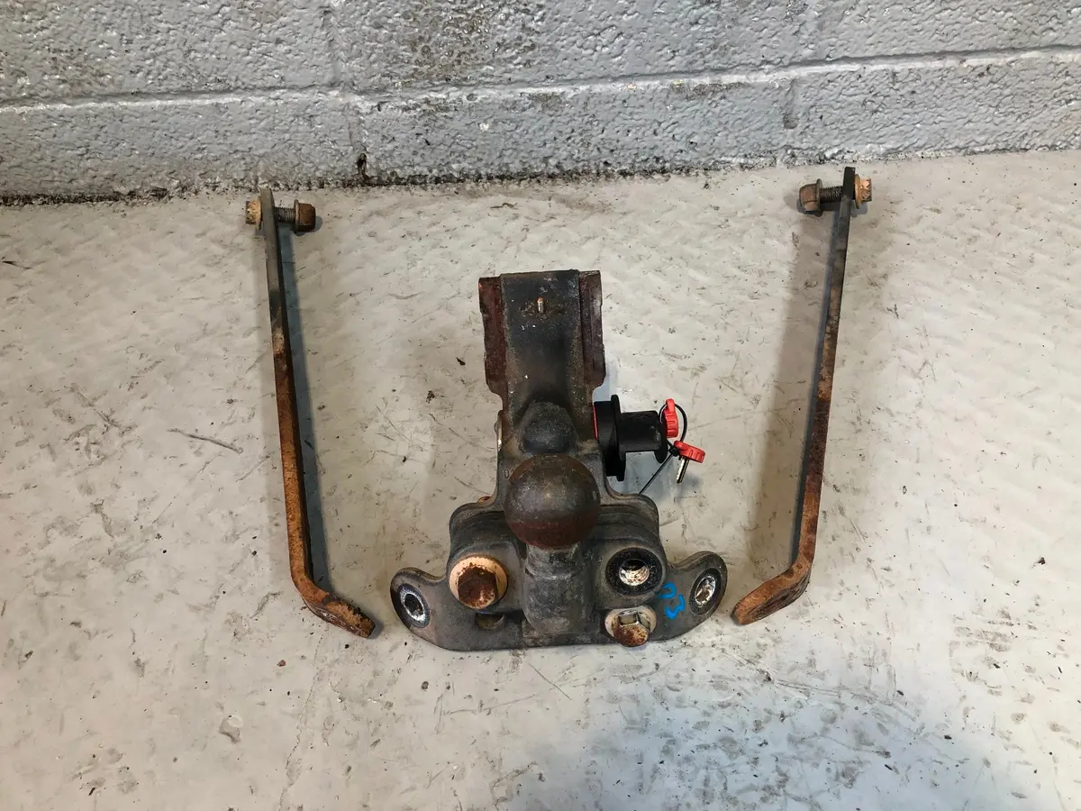 Discovery 3 Tow Bar Land Rover Fixed With Lock And Key 2004 To 2009 K21105 1