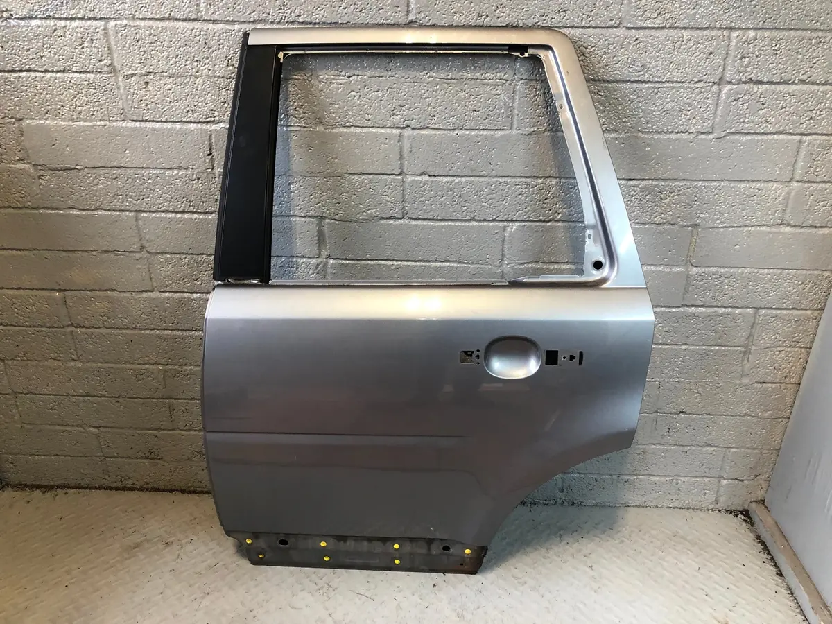 Freelander 2 Door Near Side Rear Orkney Grey Land Rover 2011 To 2014 R06115 1