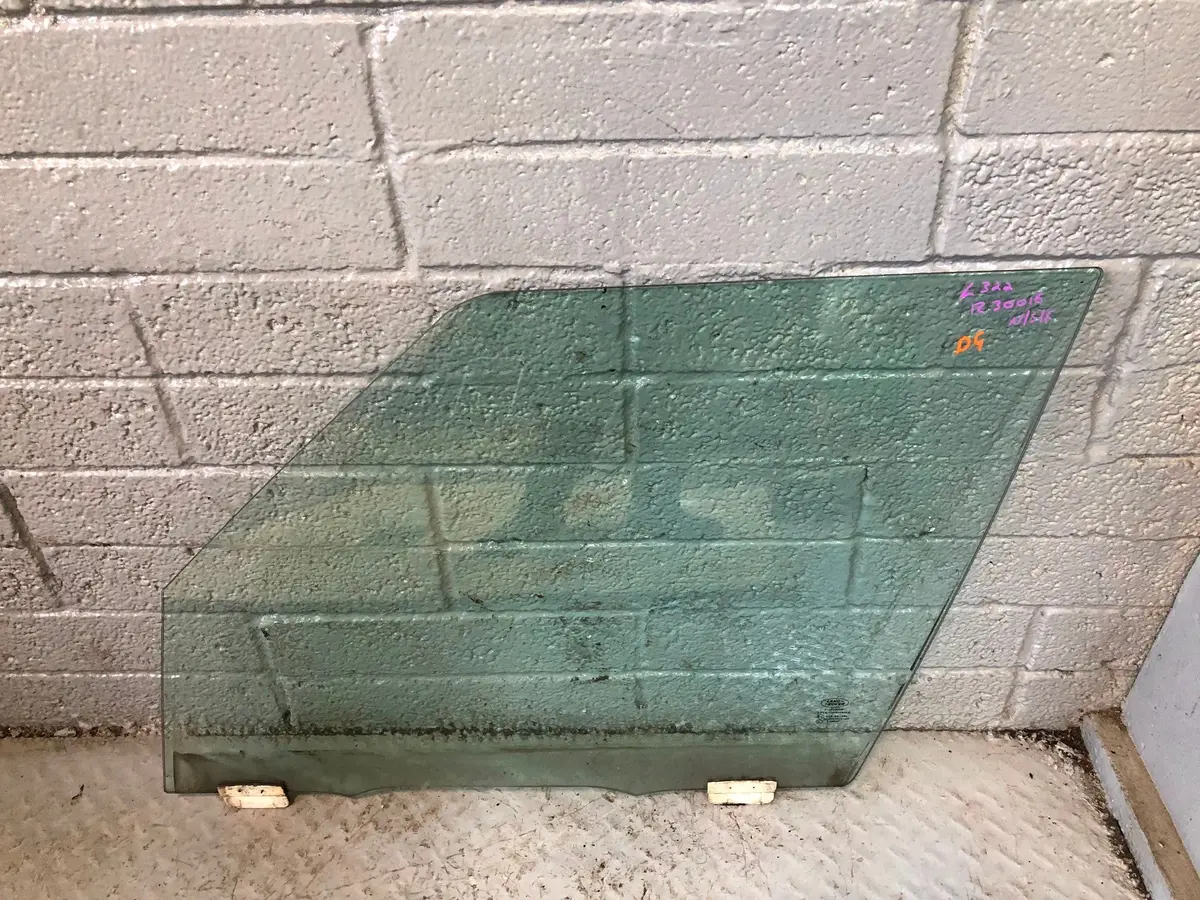 Range Rover L322 Window Glass Double Glazed Near Side Front 2006 To 2012 R30016 1