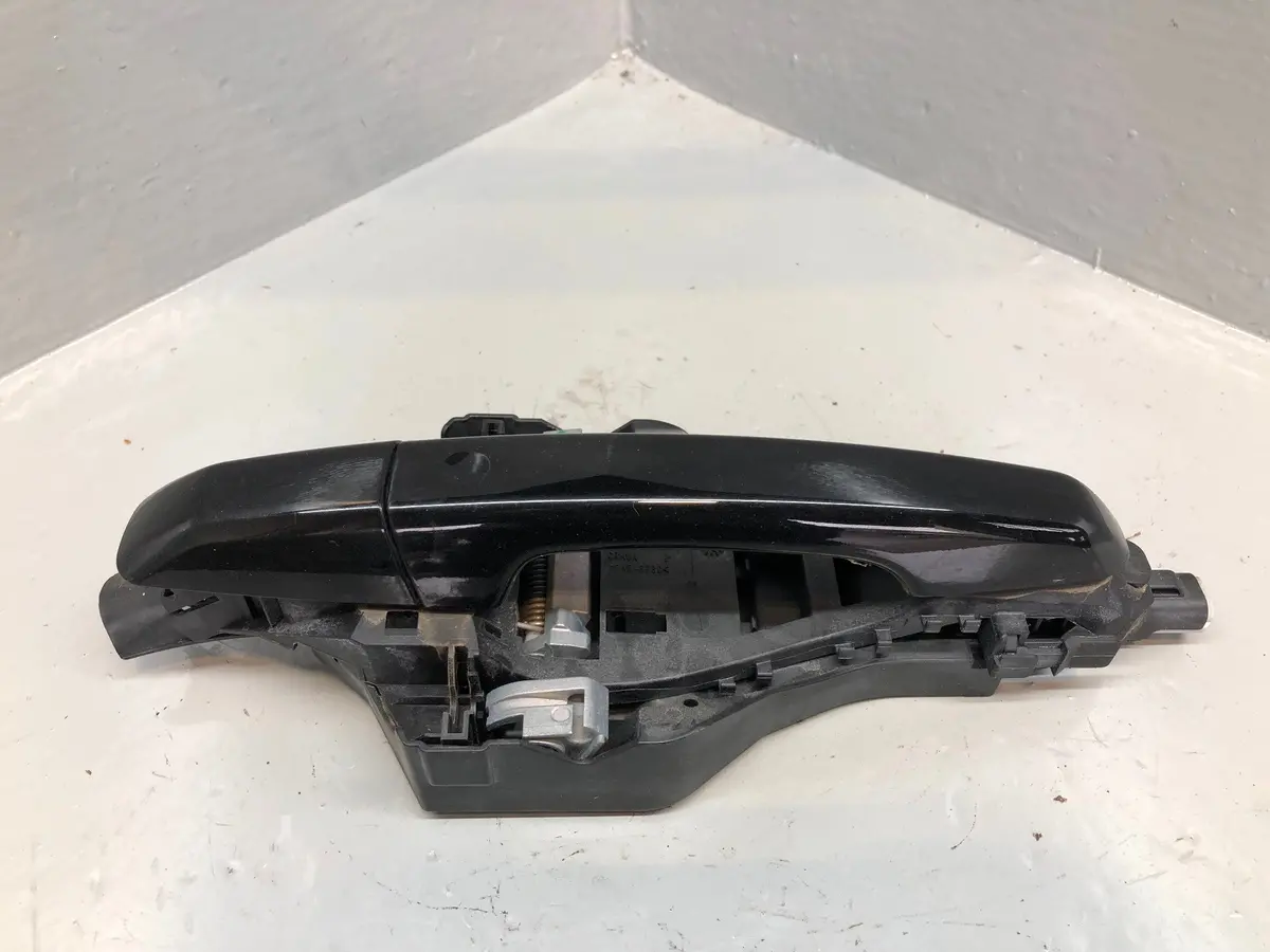 Discovery Sport Door Handle Exterior Off Side Rear Santorini Black Land Rover 1