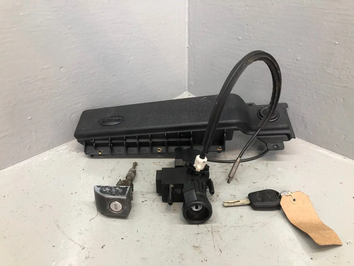 Range Rover L322 Ignition Barrel With Key Lock Set Td6 2002 To 2006 R24036 1