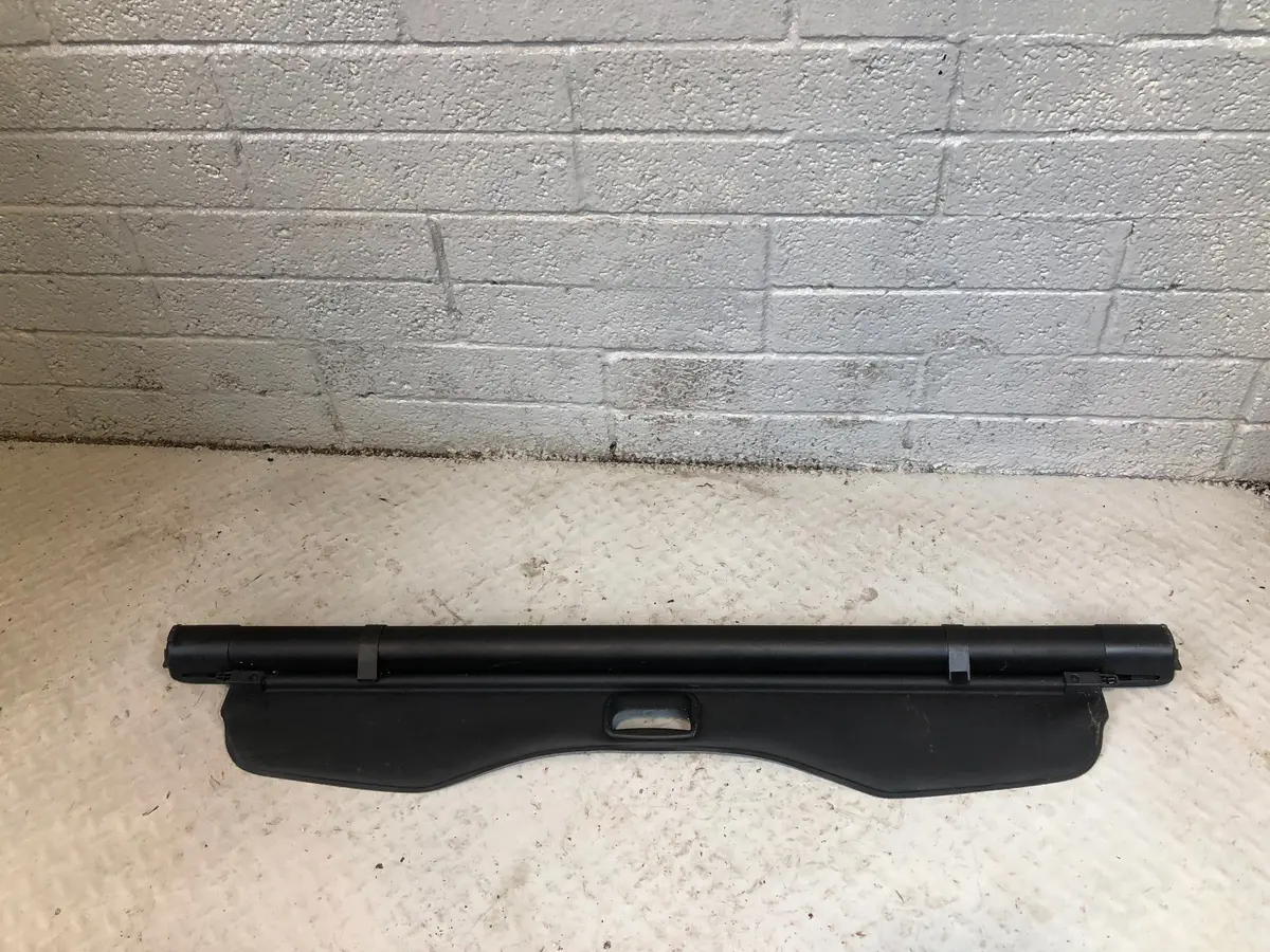 Freelander 2 Retractable Load Cover Parcel Shelf Black Land Rover R06115 1