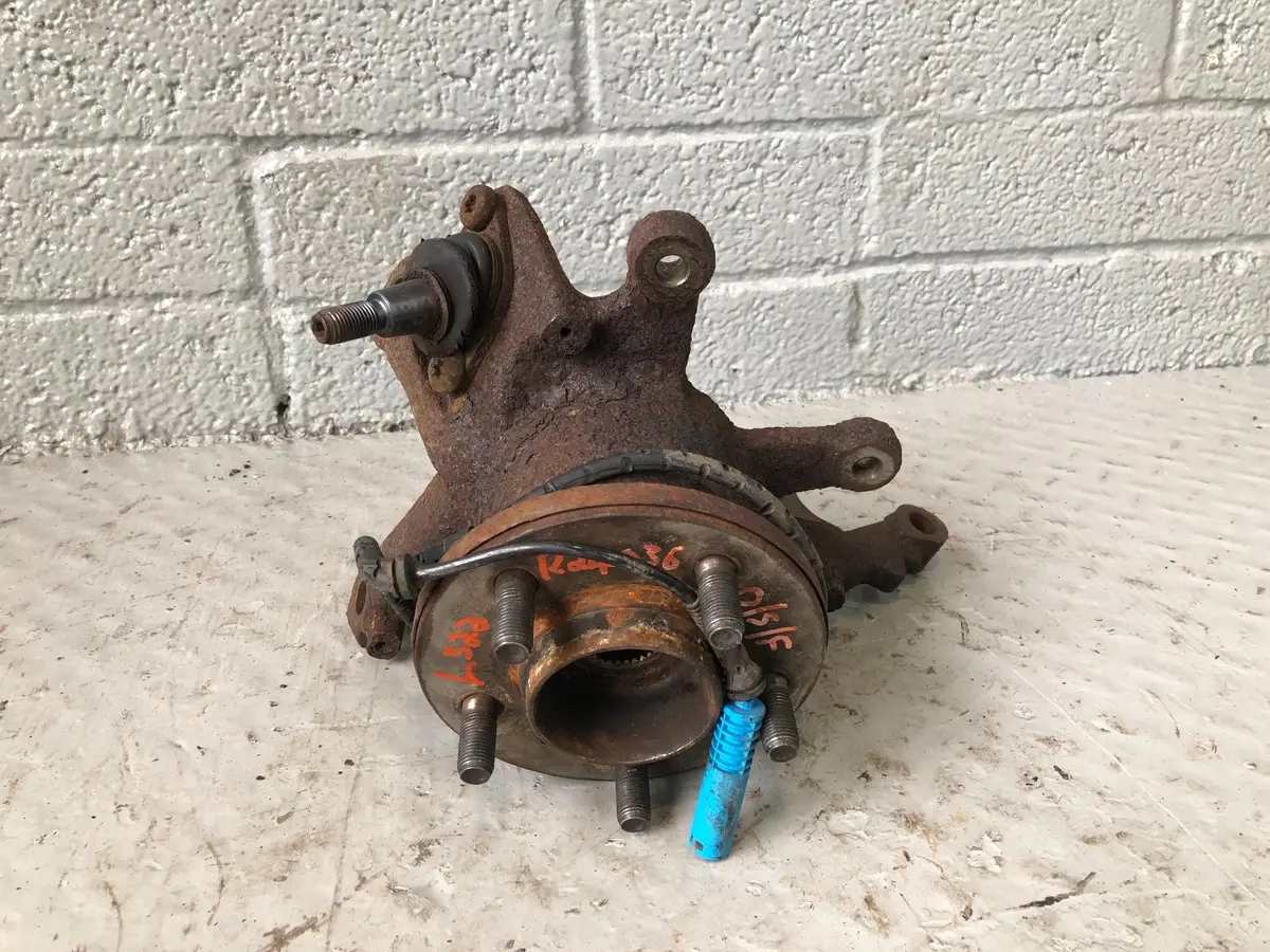 Range Rover L322 Hub Assembly Off Side Front 2002 To 2006 All Models R24026 1