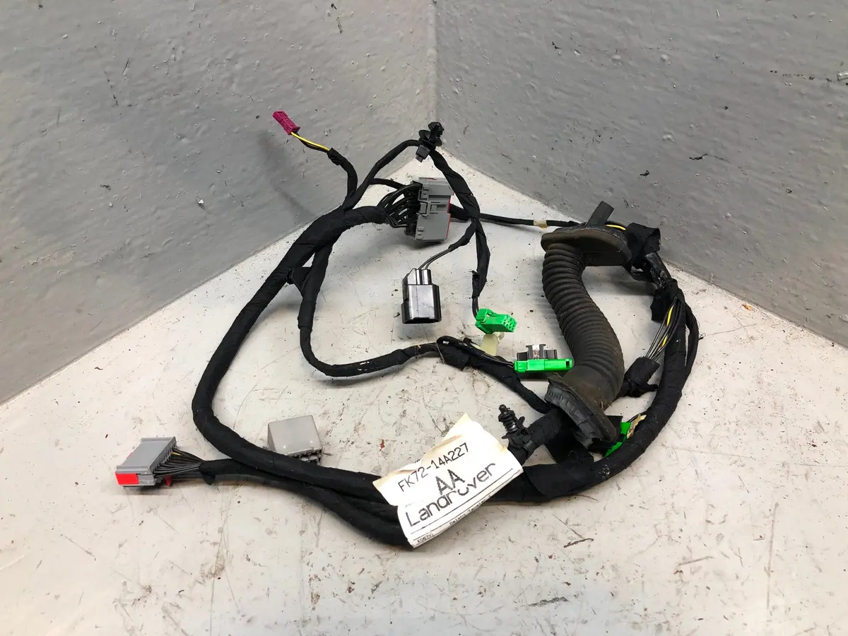 Discovery Sport Tailgate Wiring Loom Near Side Fk72-14A227-Aa Land Rover 1