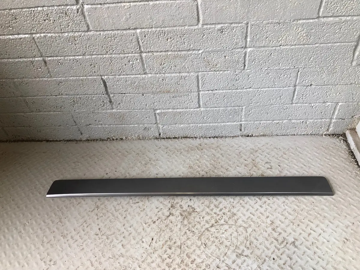 Range Rover L322 Lower Tailgate Trim In Stornoway Grey Lrc 907 2009 To 2013 1