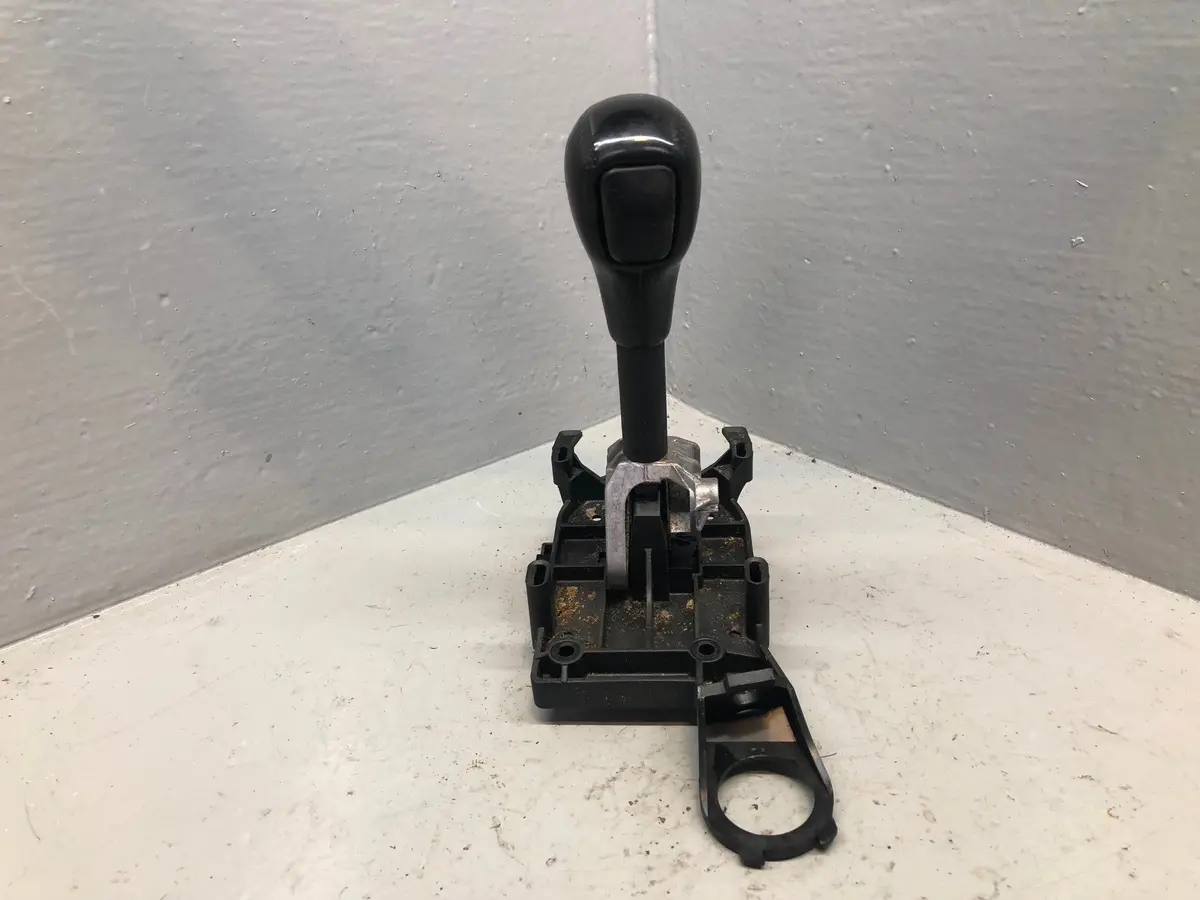 Discovery 2 Automatic Gear Selector Td5 Or V8 Land Rover 1998 To 2004 R18125 1